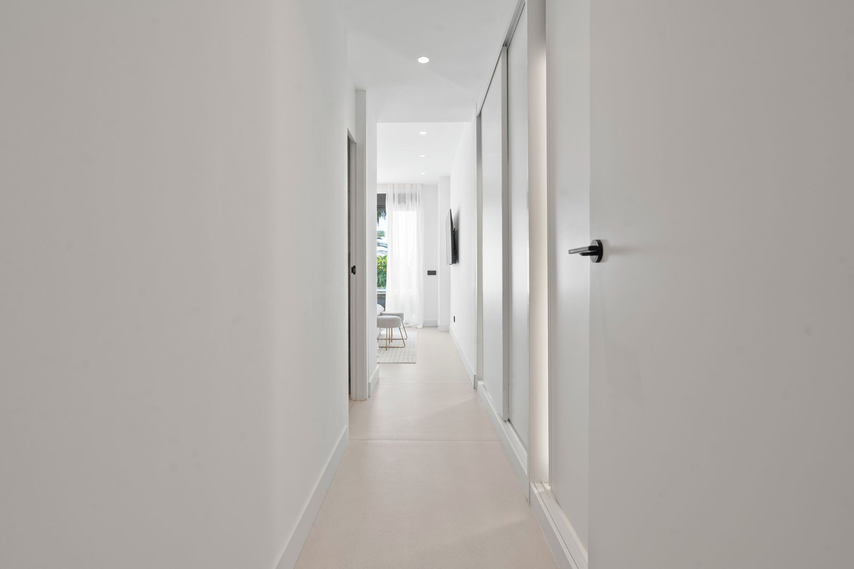 Appartement te koop in El Paraiso | 3 slaapkamers H5382916