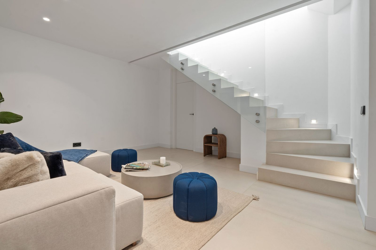Appartement te koop in El Paraiso | 3 slaapkamers H5382916