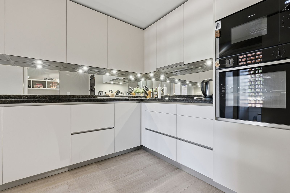 Appartement te koop in El Paraiso | 2 slaapkamers H5386717