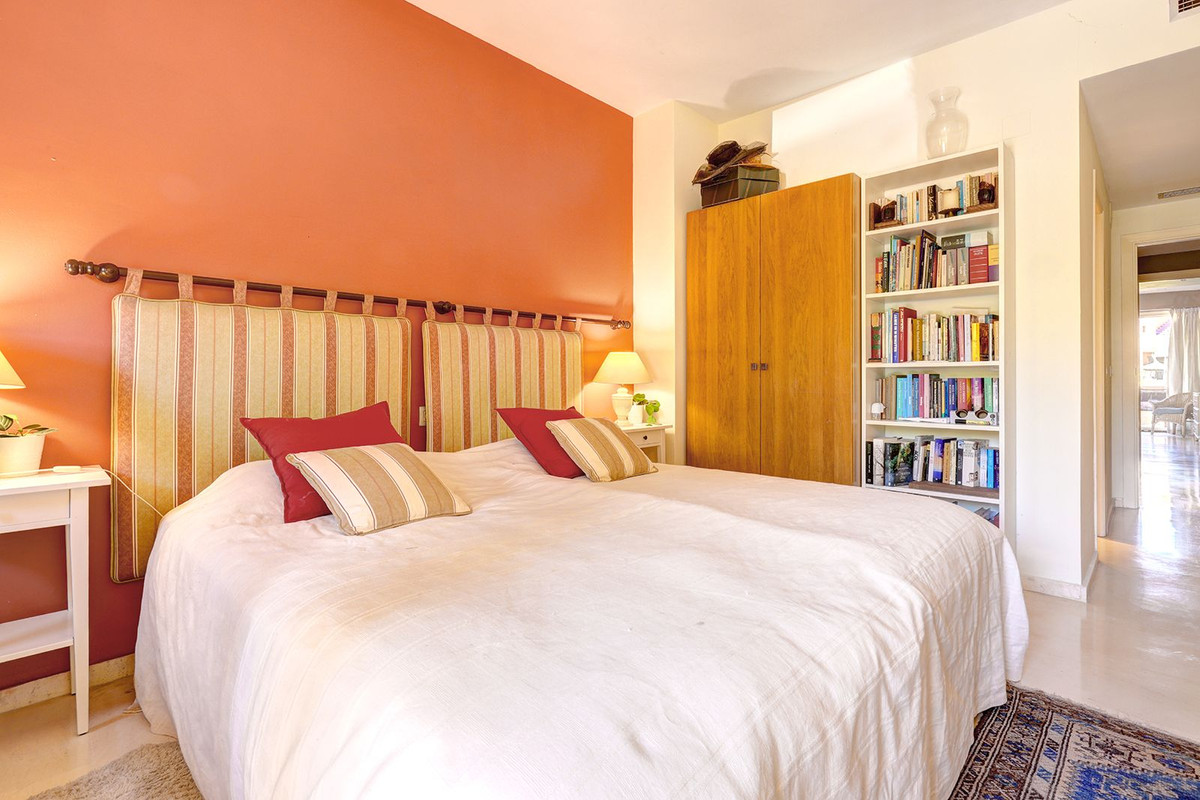 Appartement te koop in El Paraiso | 2 slaapkamers H5386717