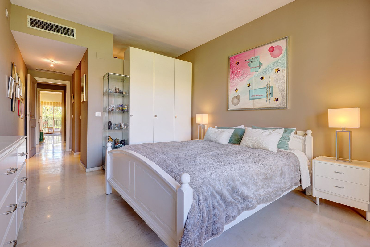 Appartement te koop in El Paraiso | 2 slaapkamers H5386717