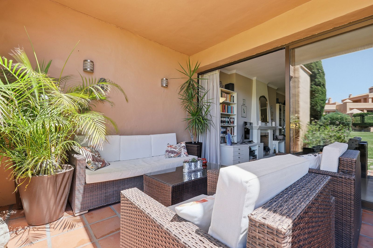 Appartement te koop in El Paraiso | 2 slaapkamers H5386717