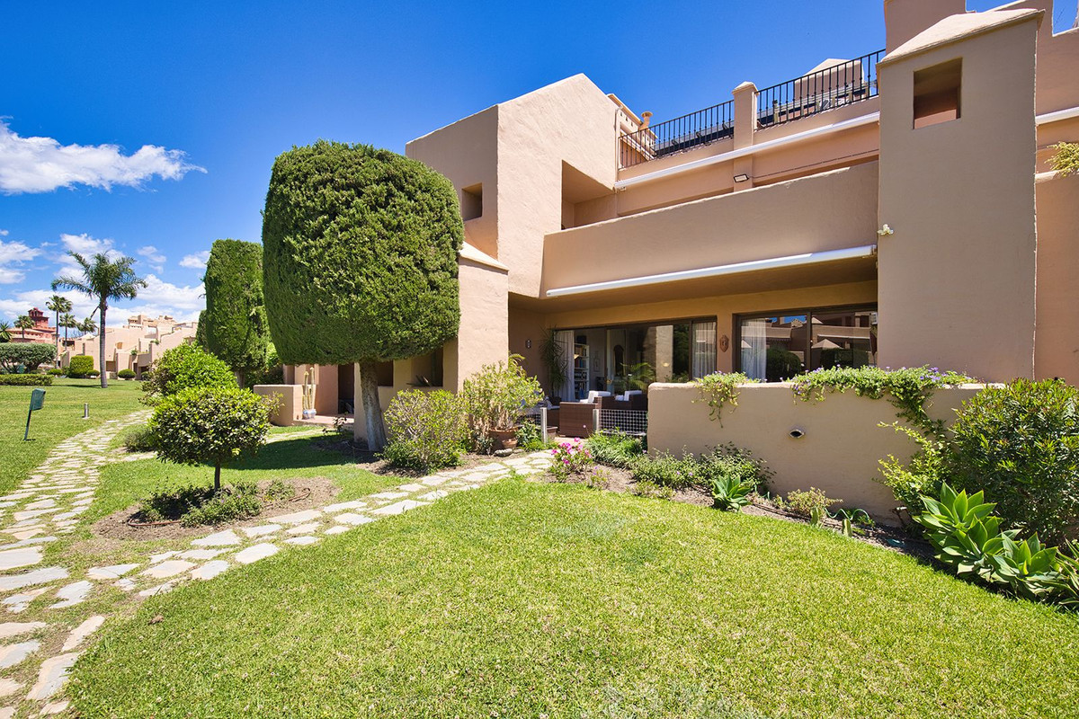 Appartement te koop in El Paraiso | 2 slaapkamers H5386717