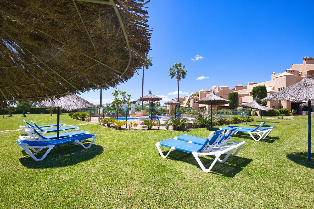 Appartement te koop in El Paraiso | 2 slaapkamers H5386717