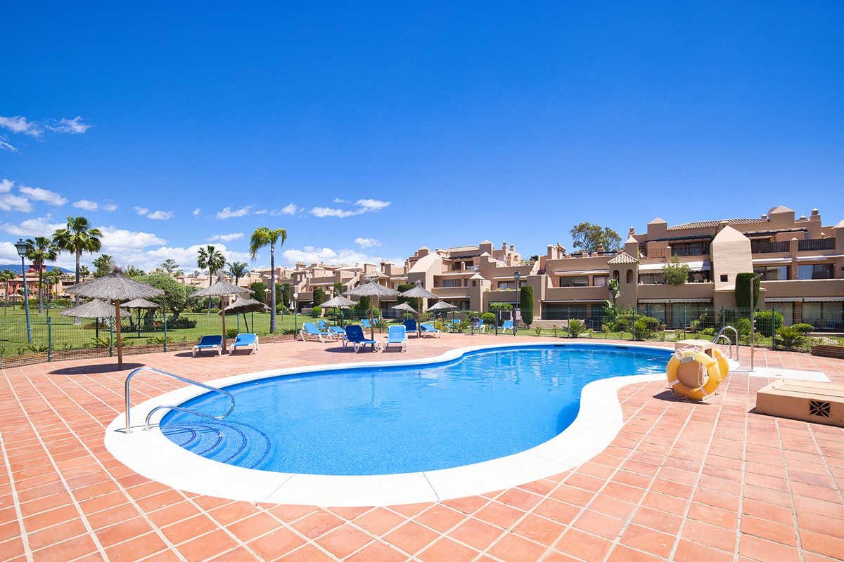Appartement te koop in El Paraiso | 2 slaapkamers H5386717