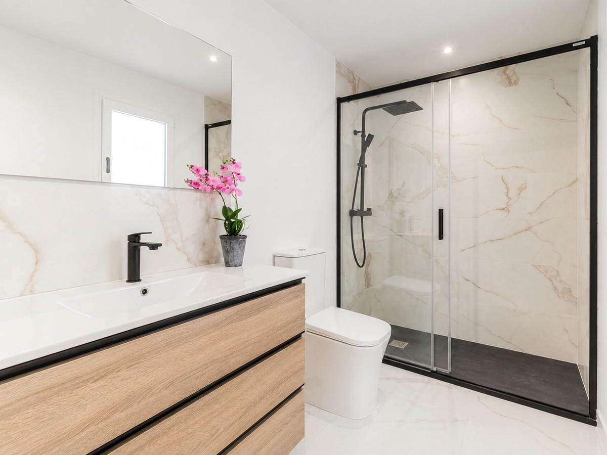 Huis te koop in El Paraiso | 2 slaapkamers H5392927
