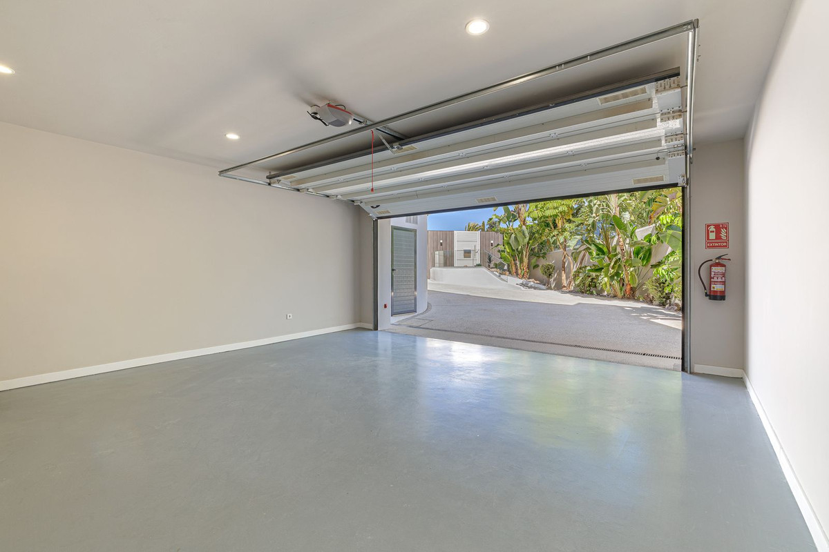 Property main view 44