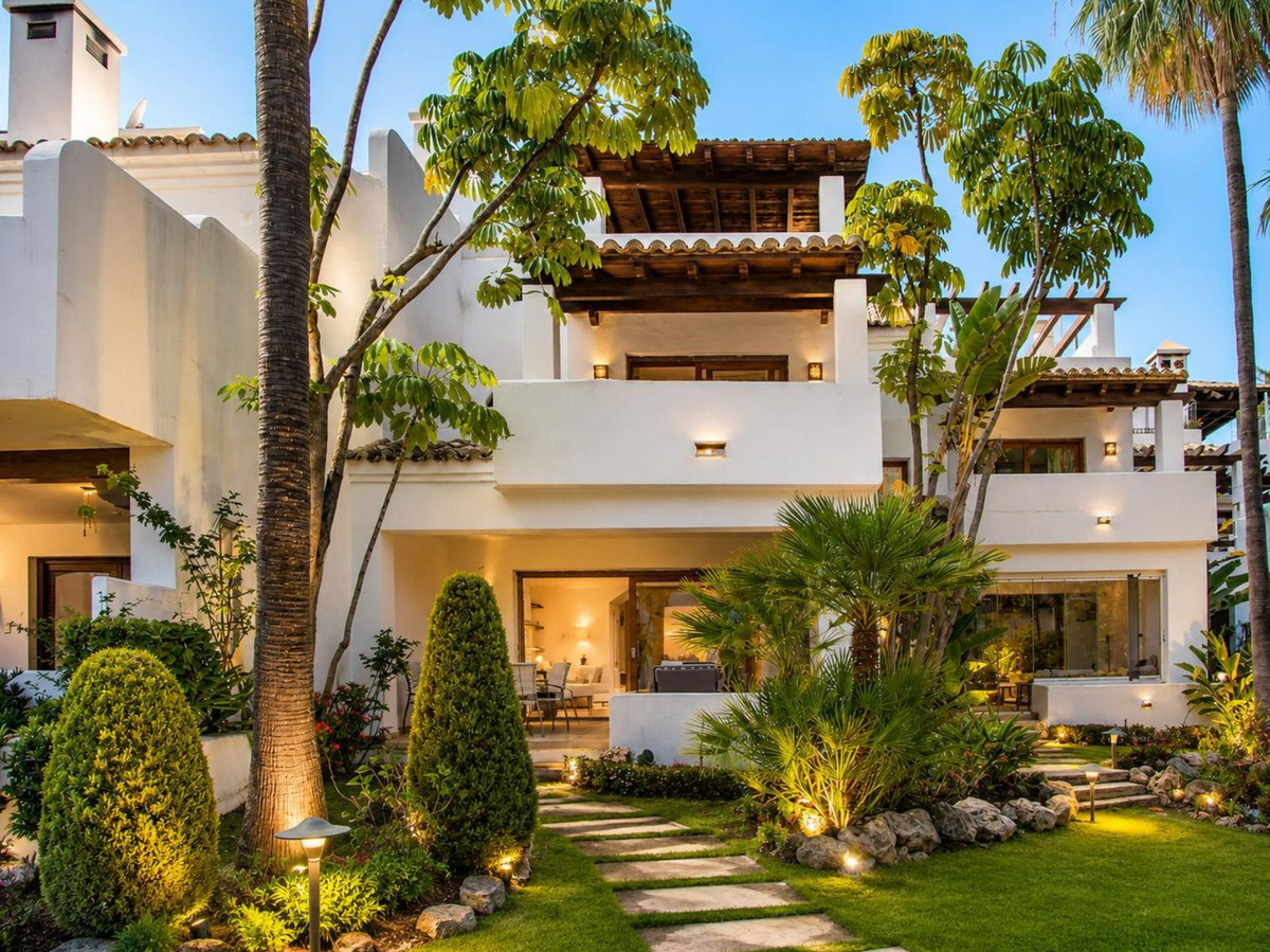 Huis te koop in El Paraiso | 3 slaapkamers H5483461