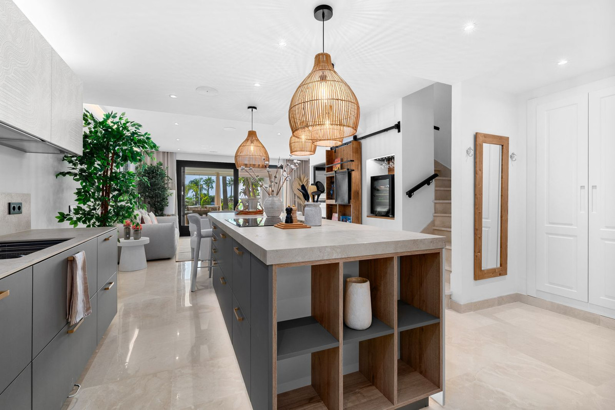 Huis te koop in El Paraiso | 3 slaapkamers H5483461
