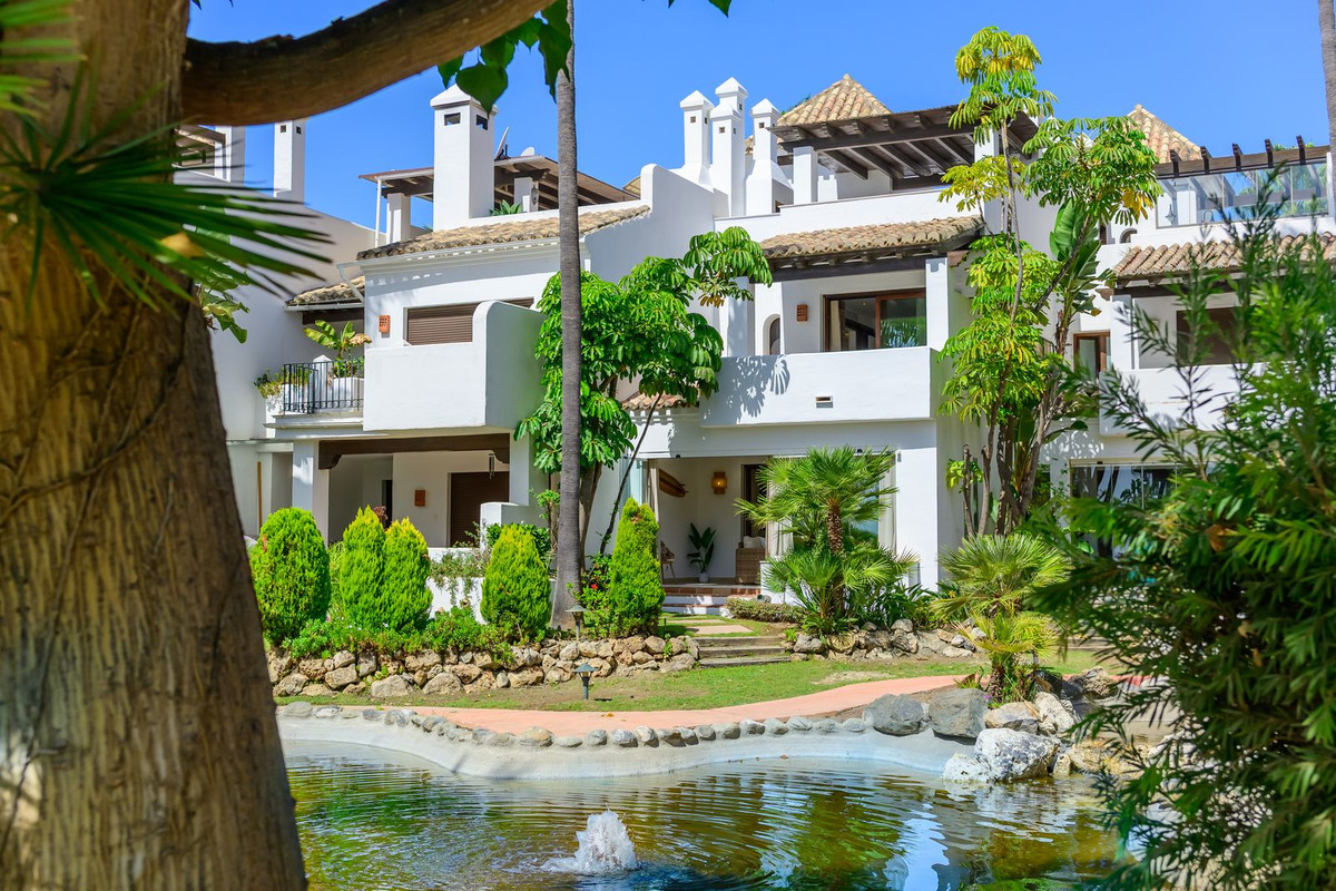 Huis te koop in El Paraiso | 3 slaapkamers H5483461