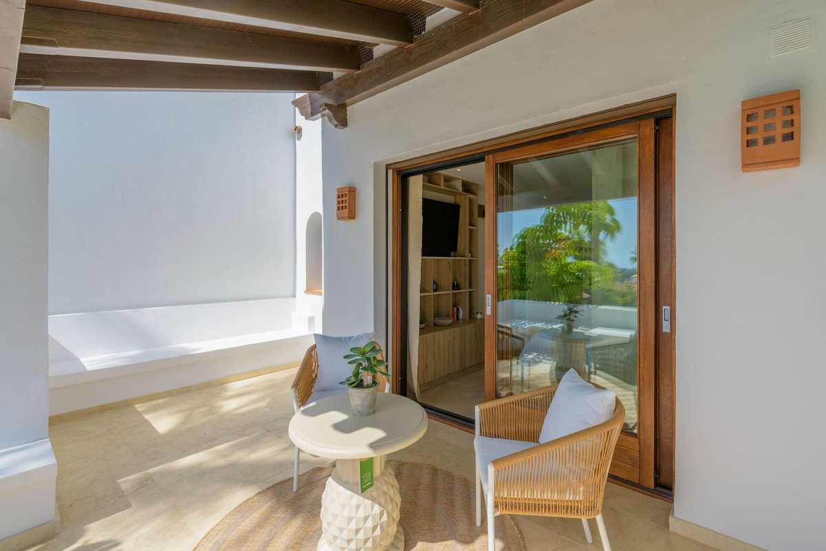Huis te koop in El Paraiso | 3 slaapkamers H5483461