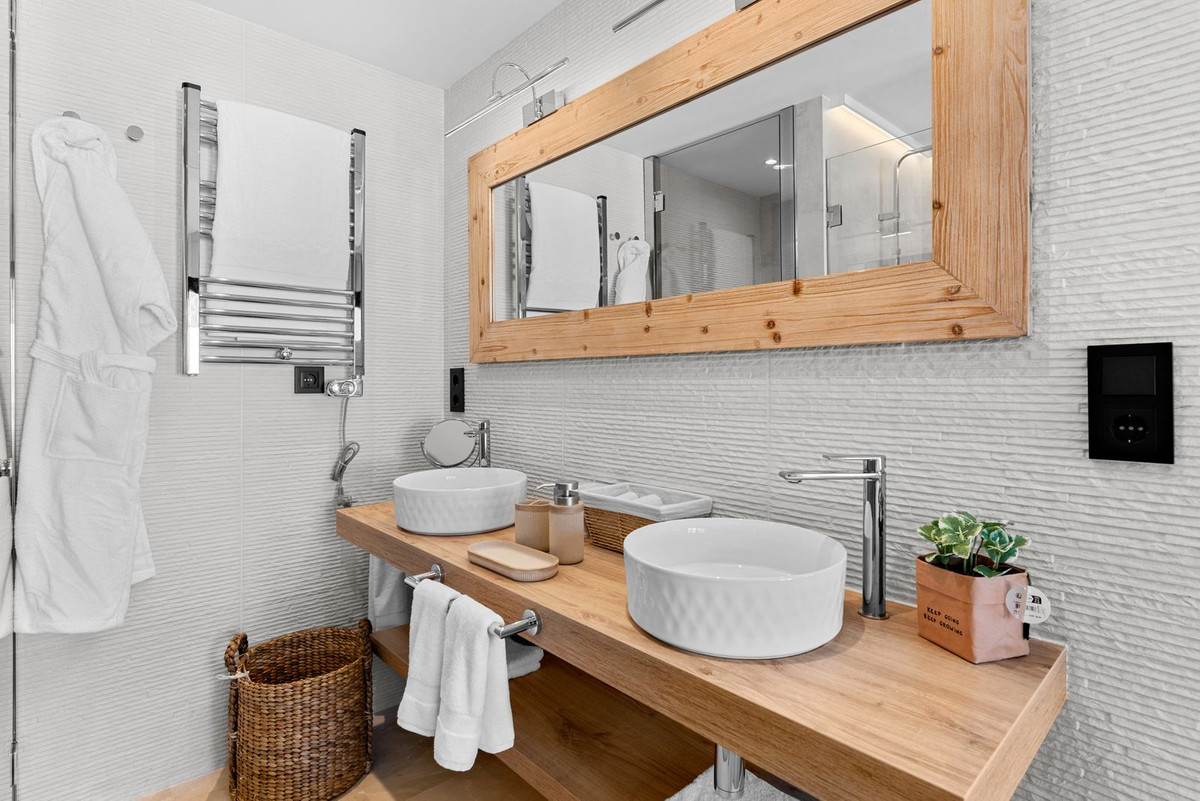 Huis te koop in El Paraiso | 3 slaapkamers H5483461