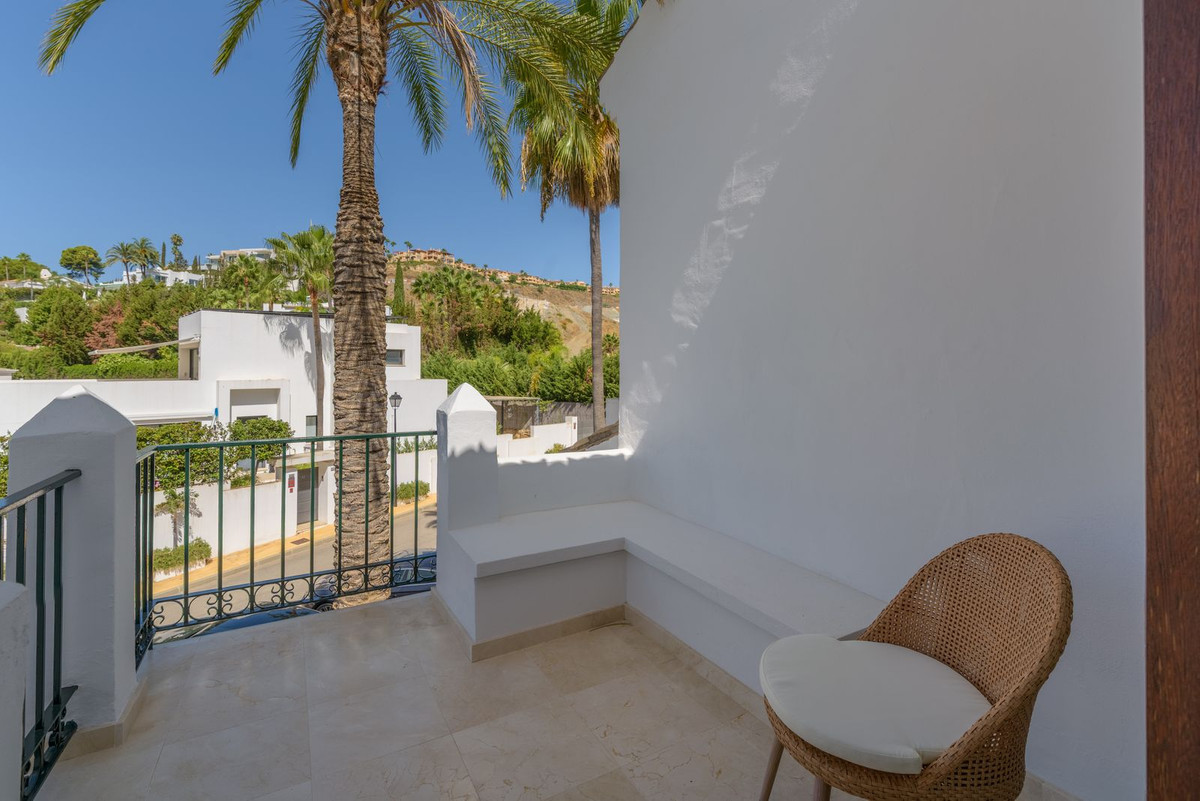 Huis te koop in El Paraiso | 3 slaapkamers H5483461