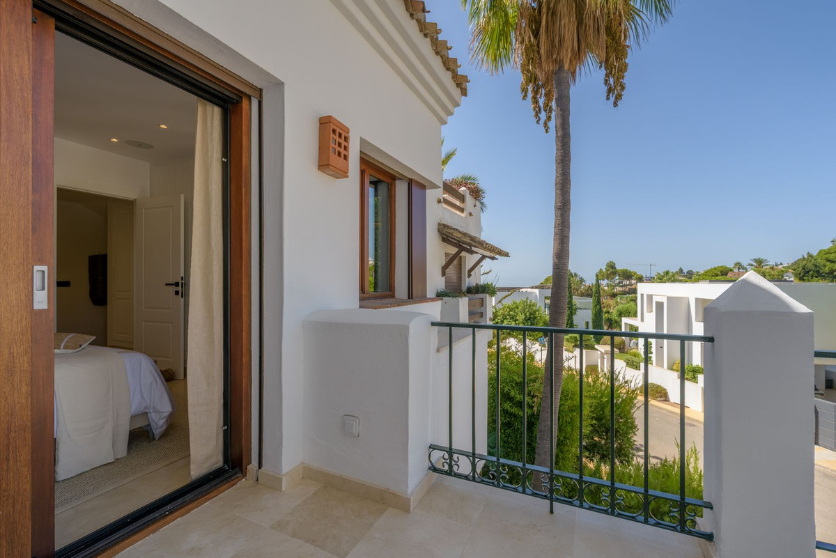 Huis te koop in El Paraiso | 3 slaapkamers H5483461
