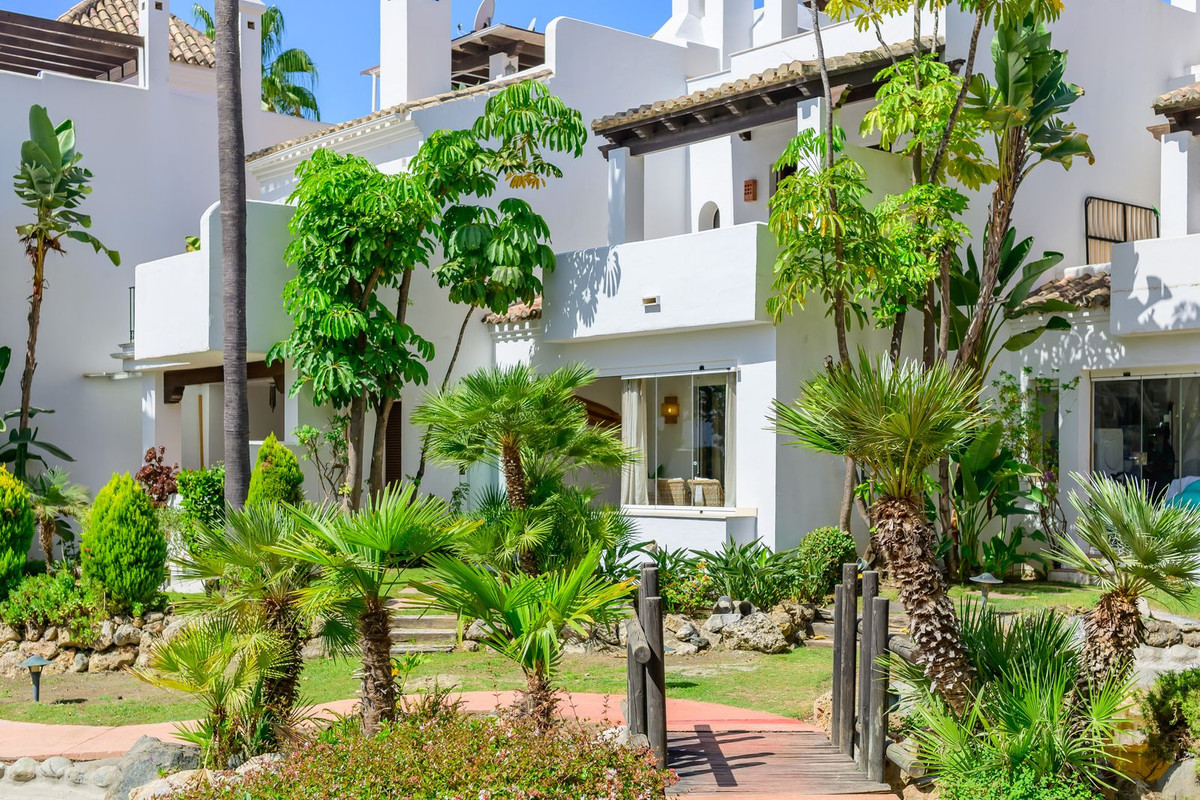 Huis te koop in El Paraiso | 3 slaapkamers H5483461