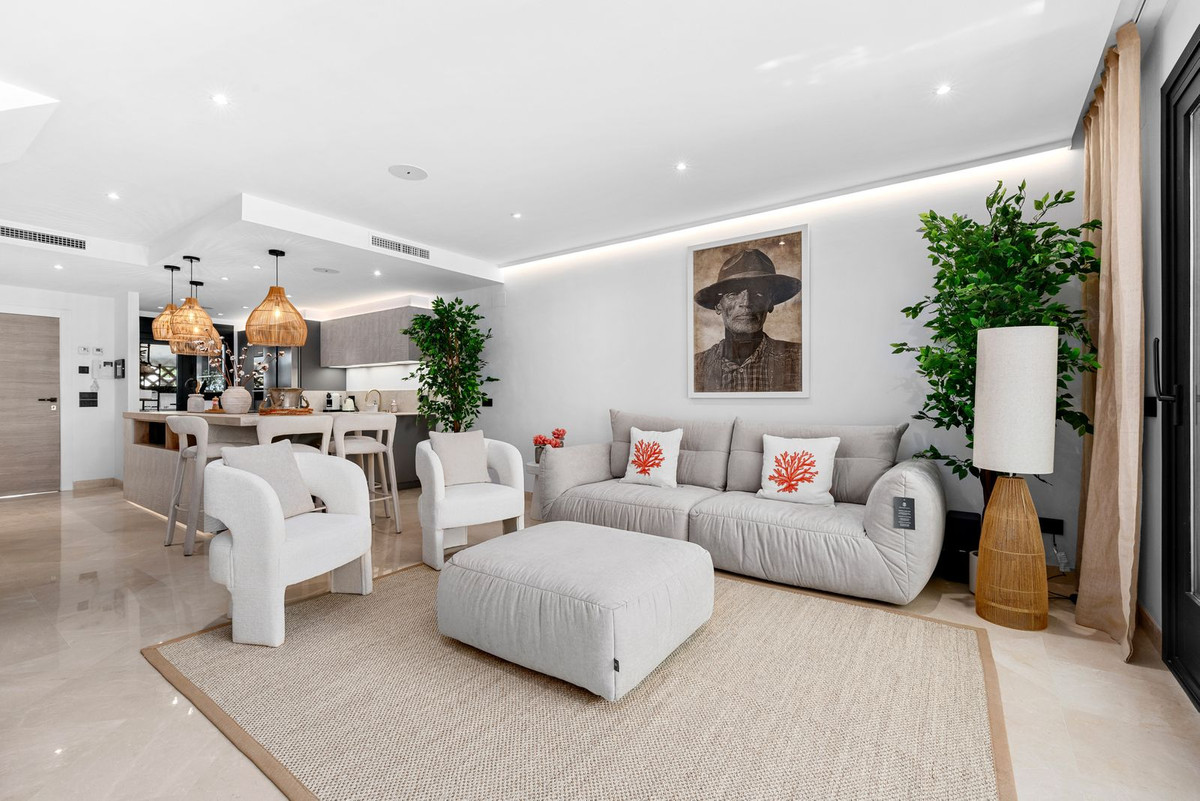 Huis te koop in El Paraiso | 3 slaapkamers H5483461