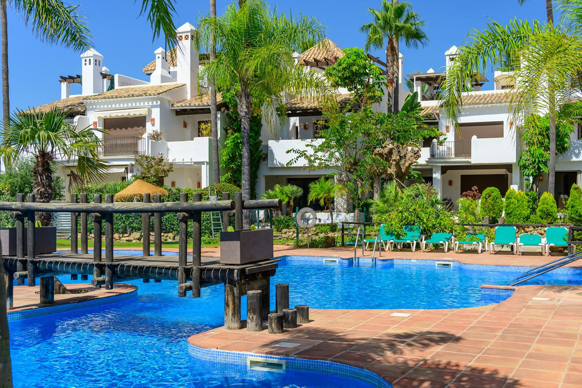 Huis te koop in El Paraiso | 3 slaapkamers H5483461