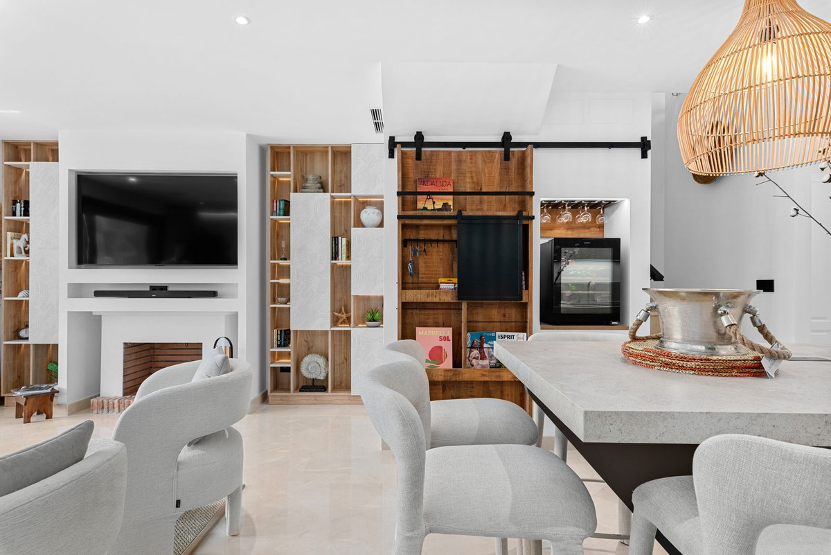 Huis te koop in El Paraiso | 3 slaapkamers H5483461