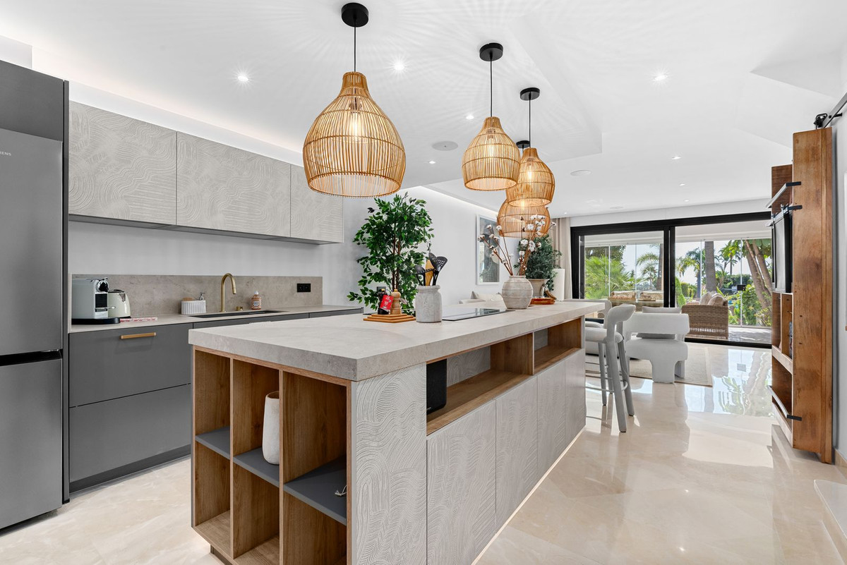 Huis te koop in El Paraiso | 3 slaapkamers H5483461
