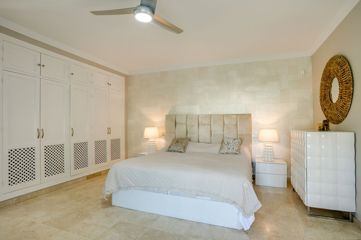 Huis te koop in El Paraiso | 3 slaapkamers H5486074