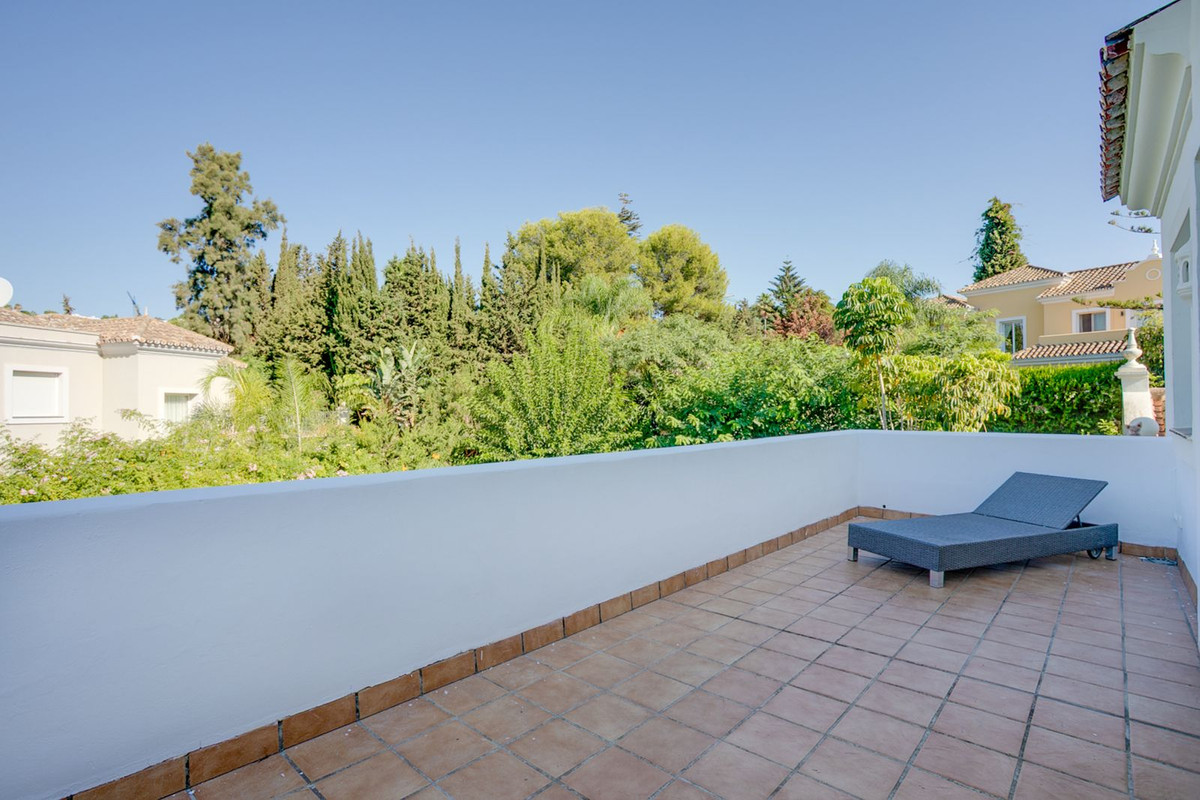 Huis te koop in El Paraiso | 3 slaapkamers H5486074