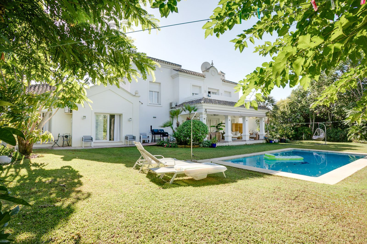 Huis te koop in El Paraiso | 3 slaapkamers H5486074