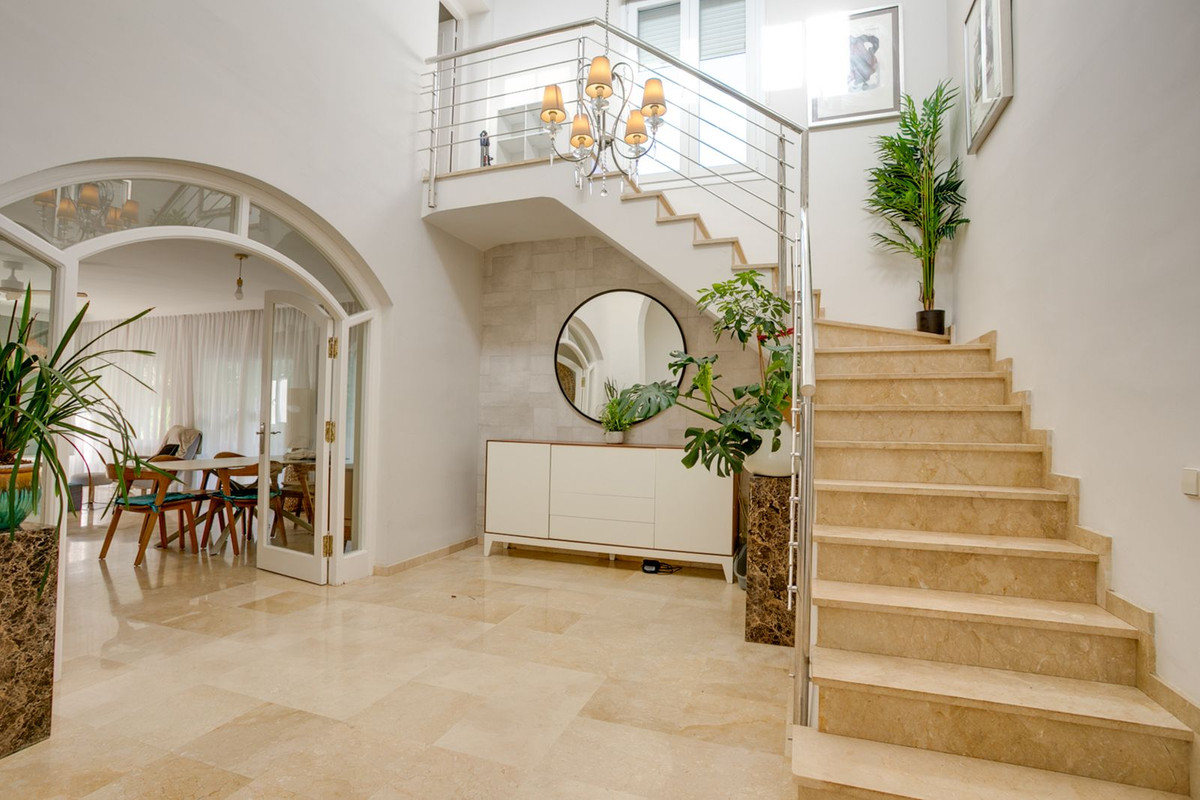 Huis te koop in El Paraiso | 3 slaapkamers H5486074