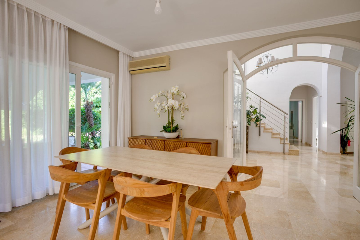 Huis te koop in El Paraiso | 3 slaapkamers H5486074