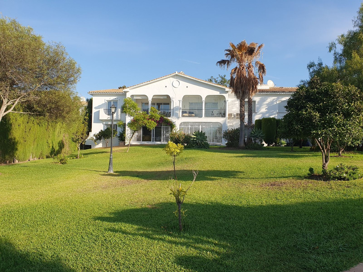 Huis te koop in El Paraiso | 2 slaapkamers H5490616