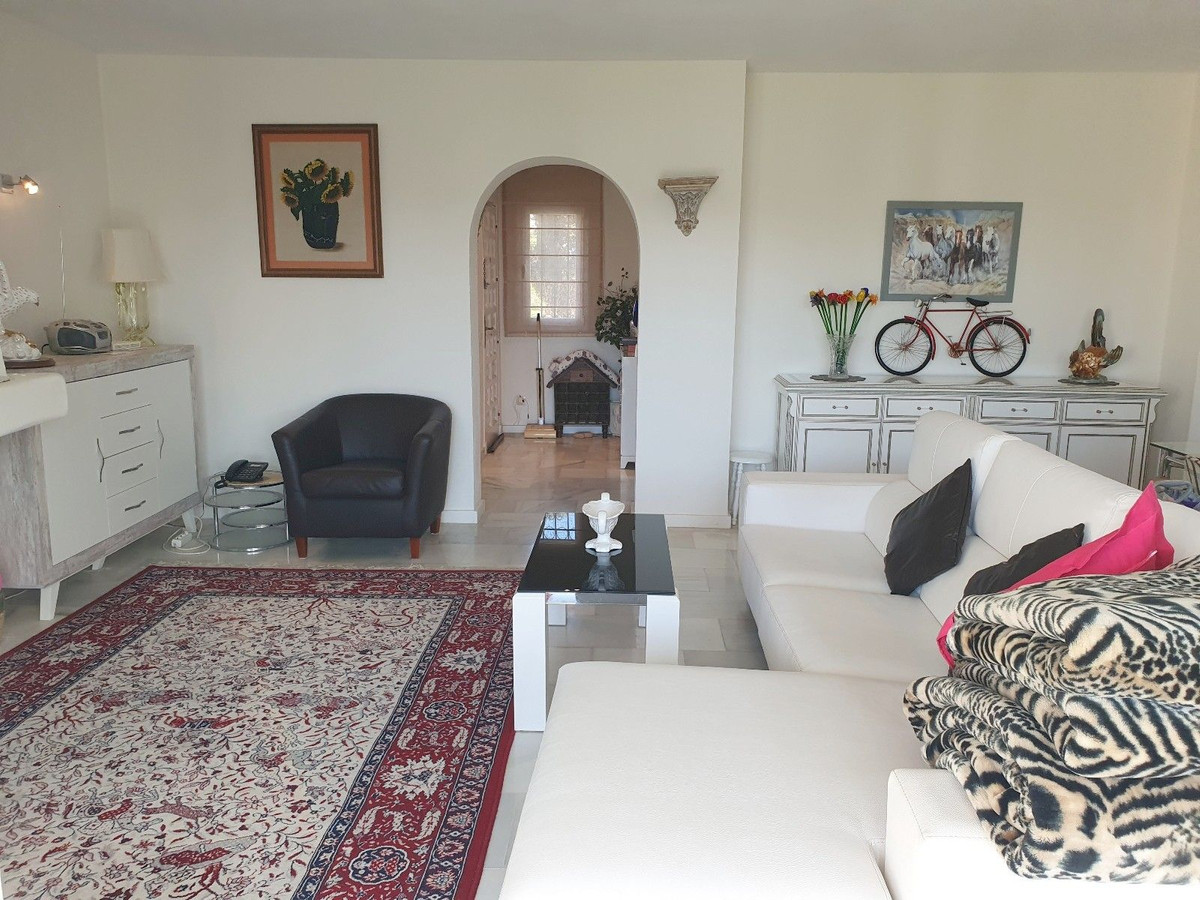 Huis te koop in El Paraiso | 2 slaapkamers H5490616
