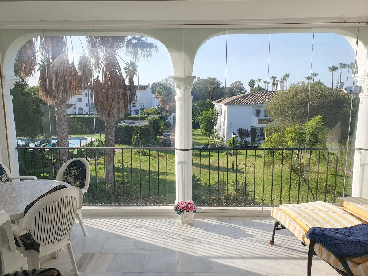 Huis te koop in El Paraiso | 2 slaapkamers H5490616