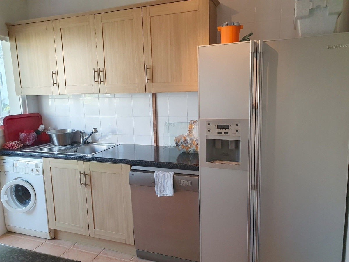 Huis te koop in El Paraiso | 2 slaapkamers H5490616