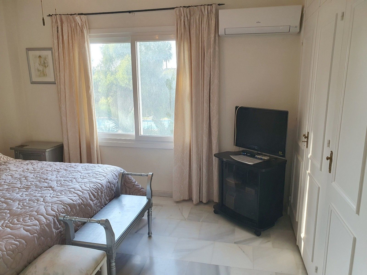 Huis te koop in El Paraiso | 2 slaapkamers H5490616