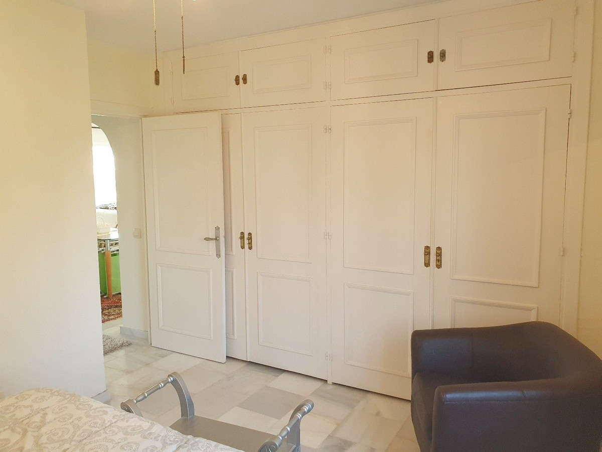 Huis te koop in El Paraiso | 2 slaapkamers H5490616