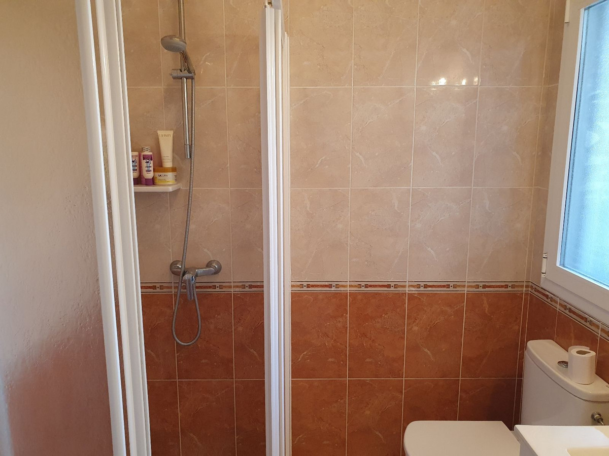Huis te koop in El Paraiso | 2 slaapkamers H5490616
