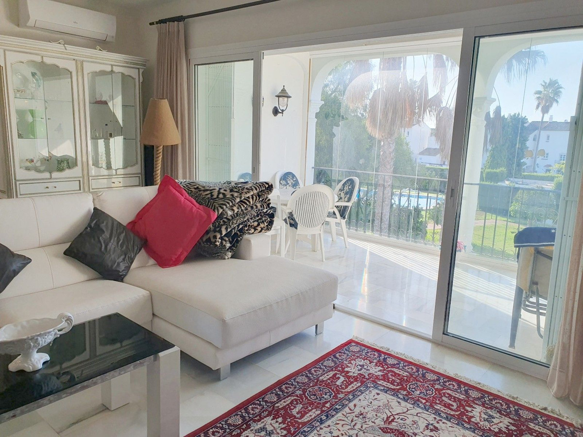 Huis te koop in El Paraiso | 2 slaapkamers H5490616