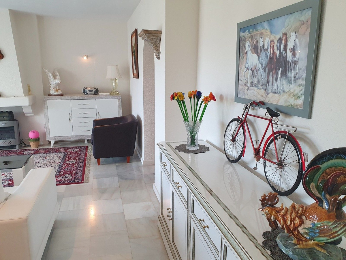 Huis te koop in El Paraiso | 2 slaapkamers H5490616