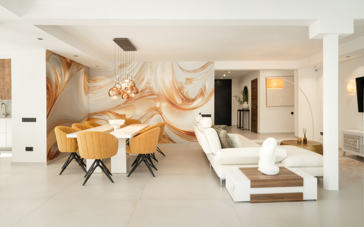 Huis te koop in El Paraiso | 5 slaapkamers H5496214
