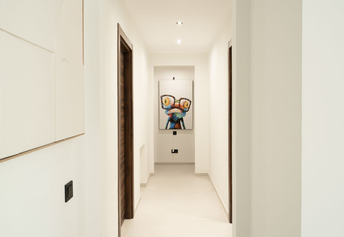 Huis te koop in El Paraiso | 5 slaapkamers H5496214