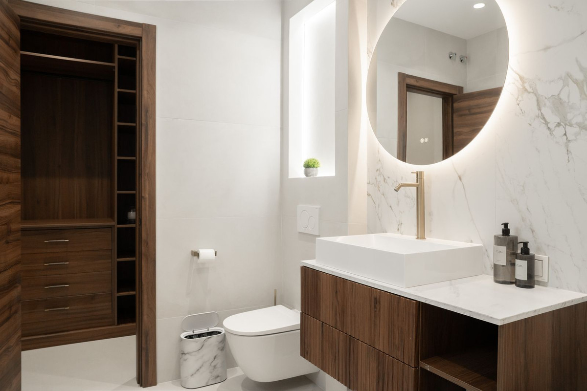 Huis te koop in El Paraiso | 5 slaapkamers H5496214