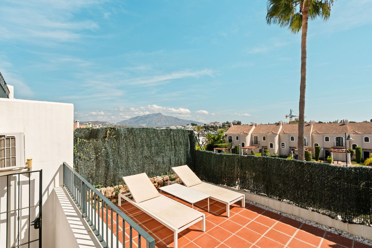 Huis te koop in El Paraiso | 3 slaapkamers H5505889