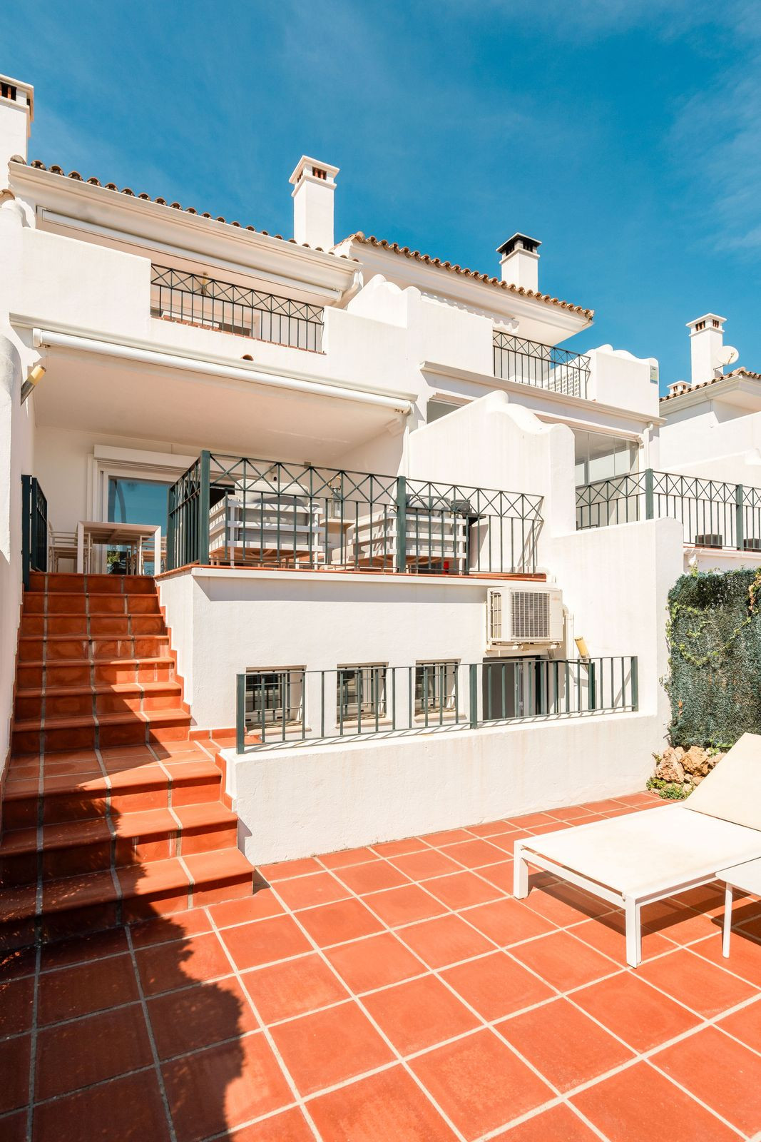Huis te koop in El Paraiso | 3 slaapkamers H5505889