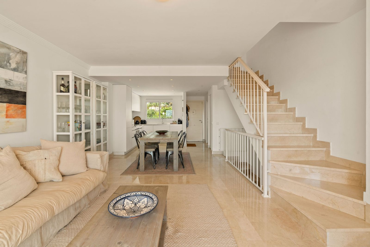 Huis te koop in El Paraiso | 3 slaapkamers H5505889
