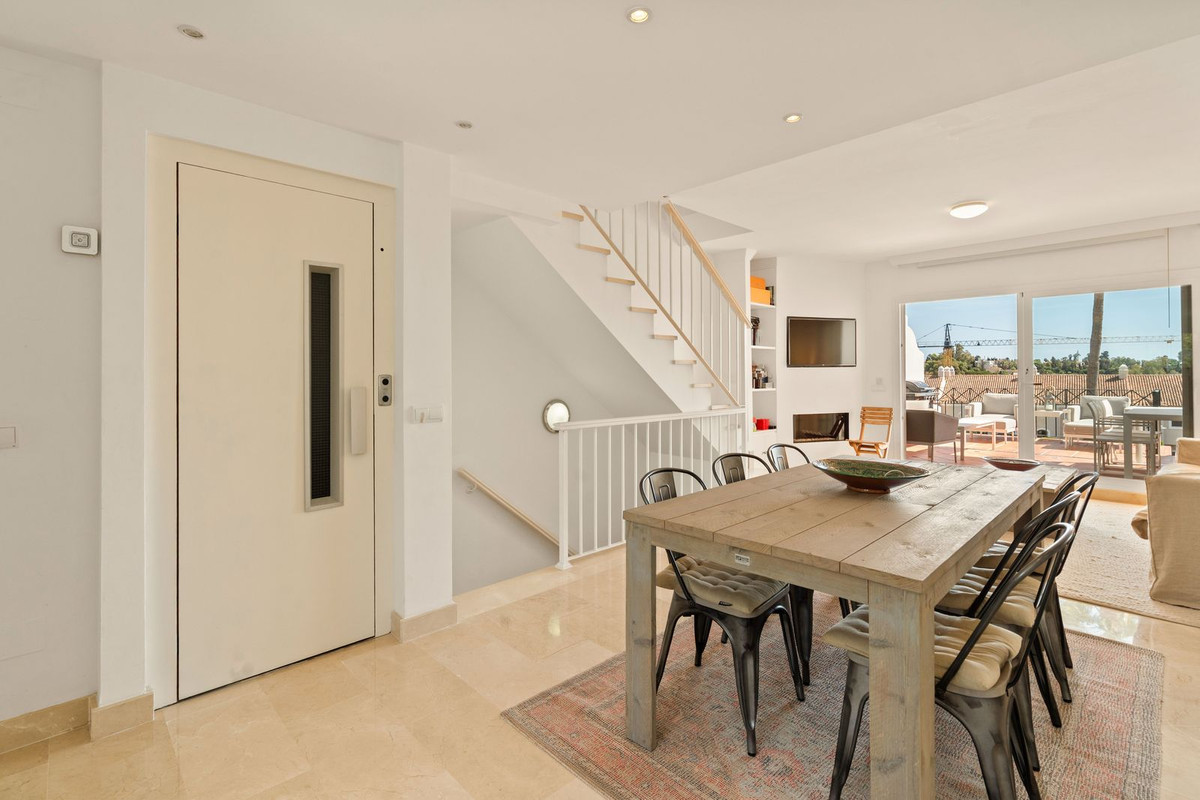 Huis te koop in El Paraiso | 3 slaapkamers H5505889