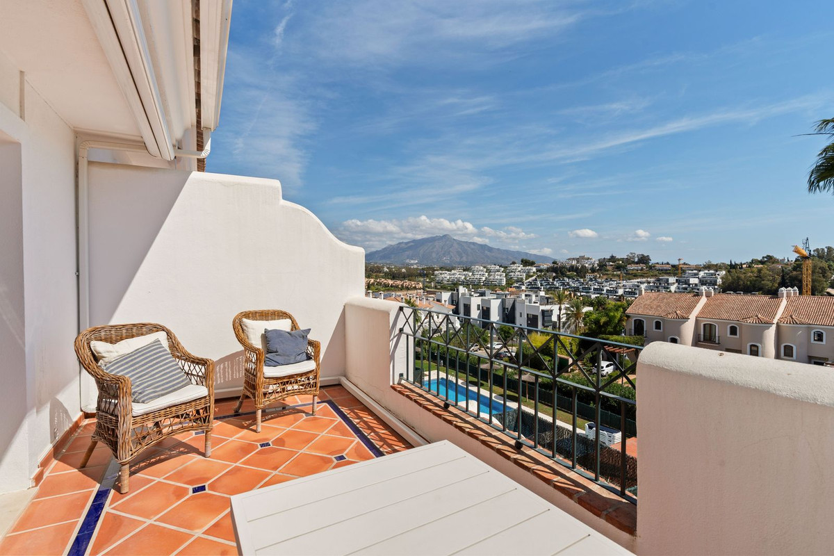 Huis te koop in El Paraiso | 3 slaapkamers H5505889