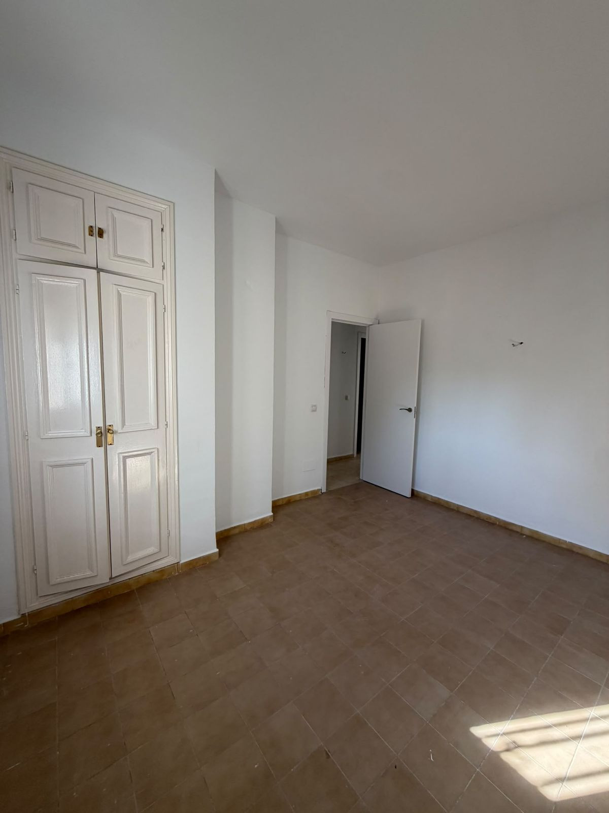 Huis te koop in El Paraiso | 2 slaapkamers H5520010