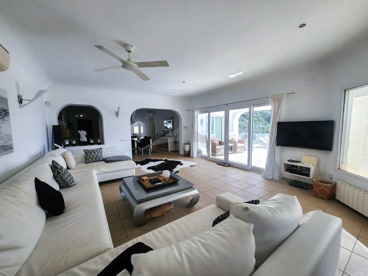 Property main view 33