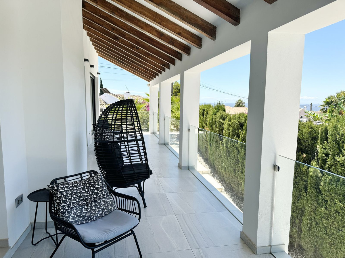 Vrijstaande Villa in El Rosario-11