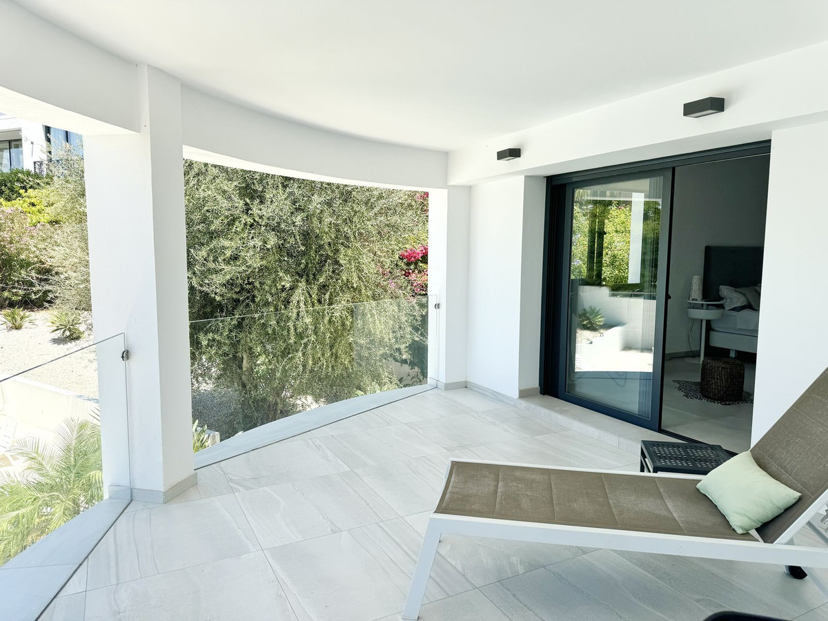Vrijstaande Villa in El Rosario-13