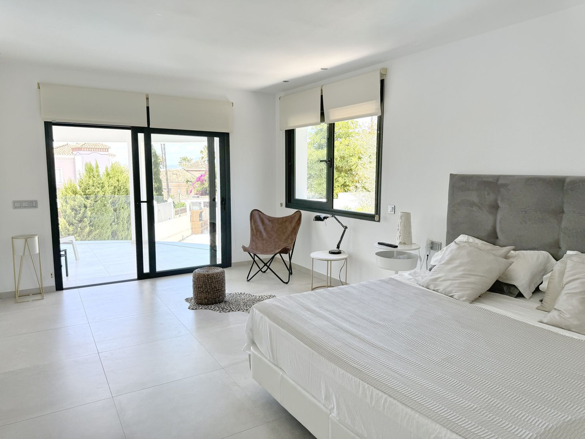 Vrijstaande Villa in El Rosario-14
